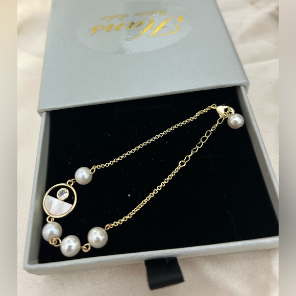 Vintage Brand New silver plated with 18K Gold Pearls Bracelet with gift box set - Picture 3 of 7